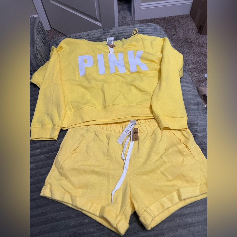 Victoria Secret Pink sweatshirt and shorts